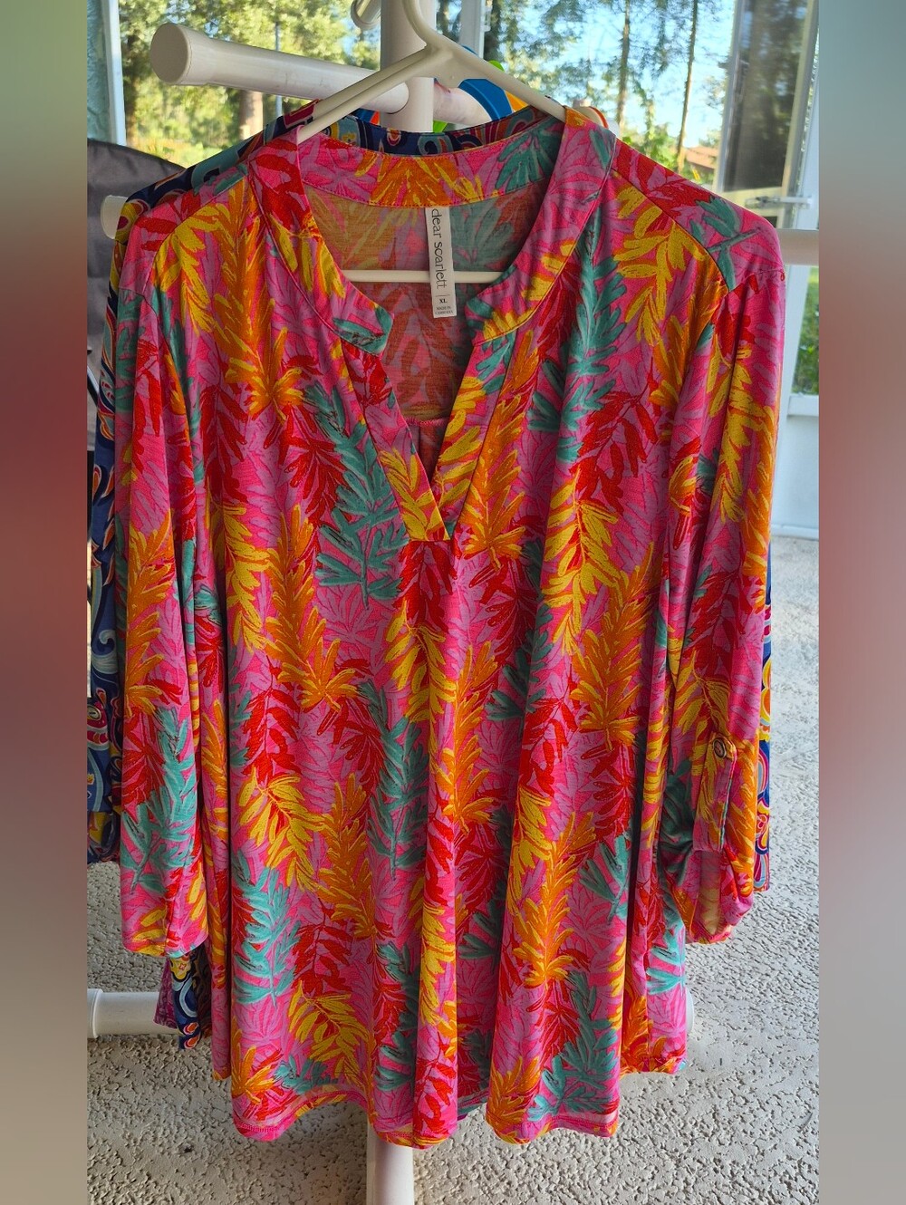 Dear Scarlett Pink Tropical Leaf V-Neck Tunic Top 3/4 Sleeve